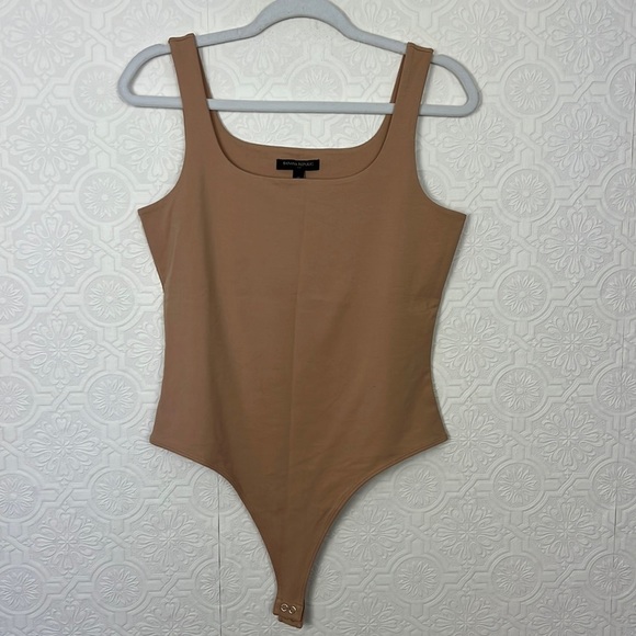 Banana Republic Bodysuit Thong Square Neck Neutral Nude Tank Top Stretchy Fitted - Picture 1 of 6